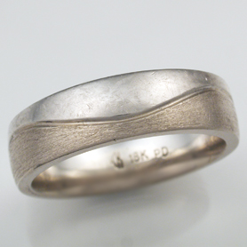 two tone wave wedding band normal wear