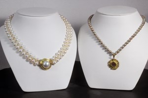 pearl necklace comparison