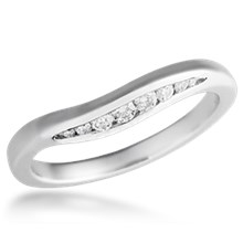 Curved Wave Band 0.17ctw