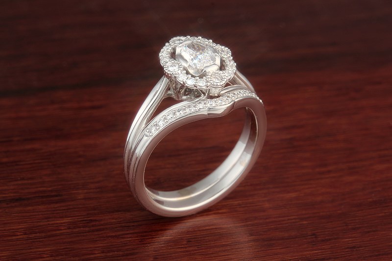 Vintage Scalloped Halo Engagement Ring