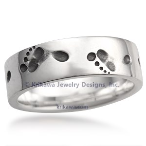 Footprints in the Sand Wedding Band