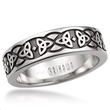 Decorative Celtic Knot Wedding Band