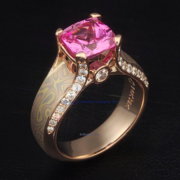 Sapphire Juicy Light Engagement Ring