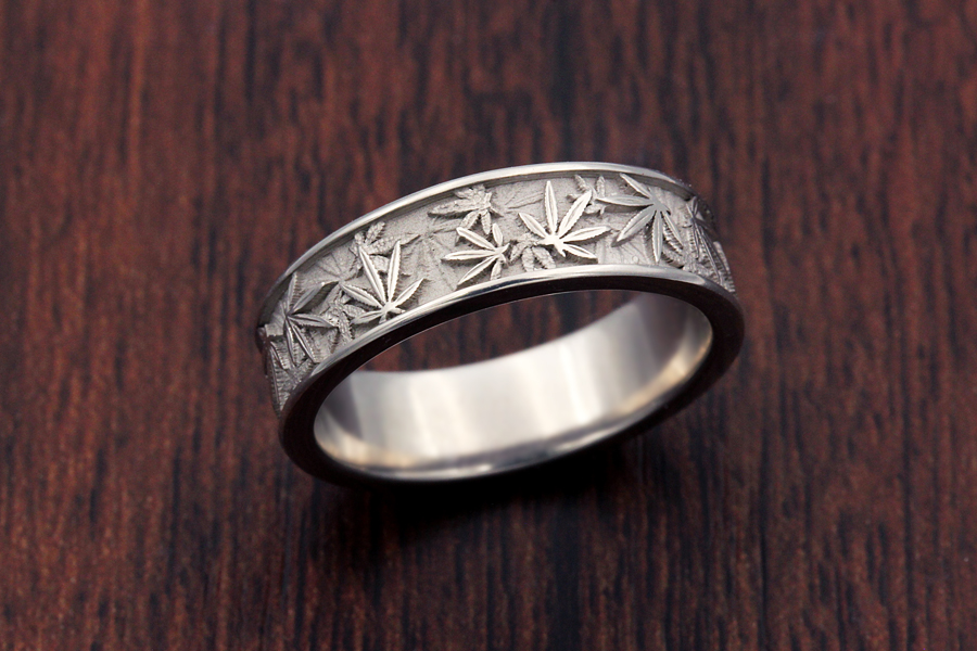 Marijuana sales leaf ring