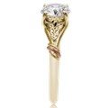 

Twisted Leaf Solitaire Engagement Ring