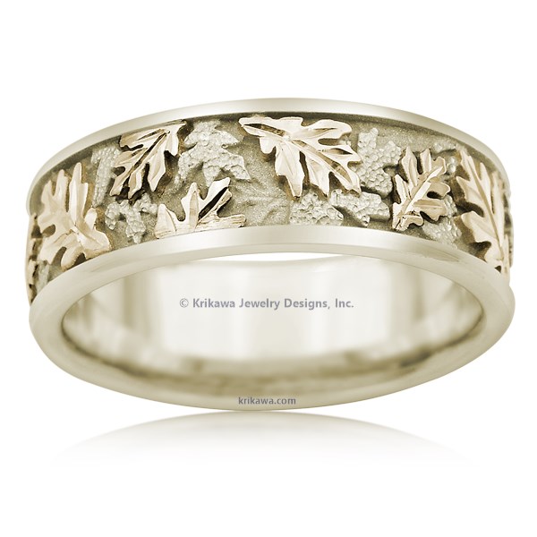 Capture that special time of year and keep it with you forever with this triple-tone oak leaf wedding band.