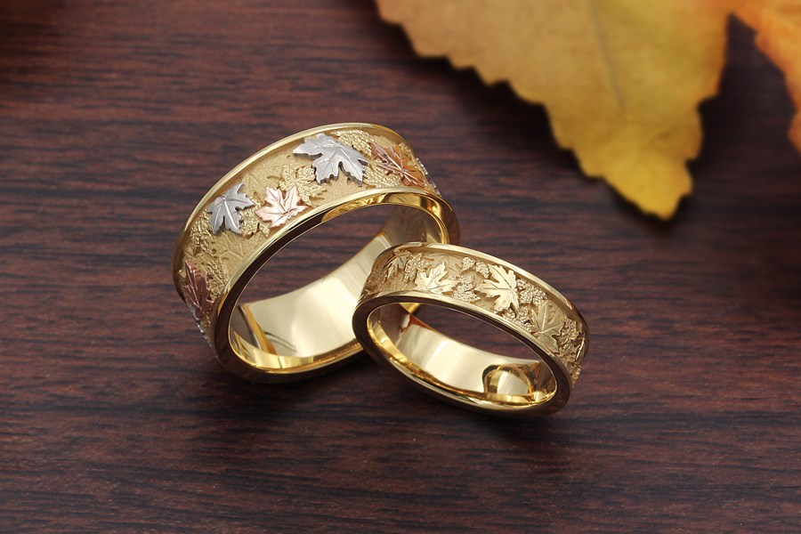 Maple leaf wedding bands