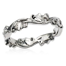 Poppy Curls Wedding Band