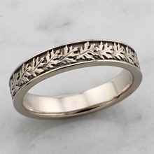 14k Pd White Gold Narrow Oak Leaf Wedding Band