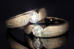 Mokume Wave Engagement Ring Set with Round Diamonds