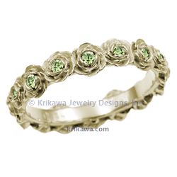 Ring o Roses with ice green diamonds in 14k green gold