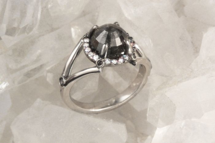 engagement-ring-style-raw-diamond