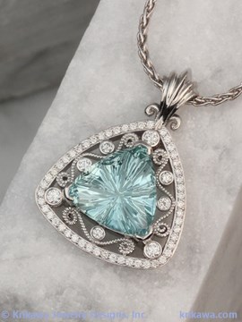 vintage style trillion aquamarine pendant