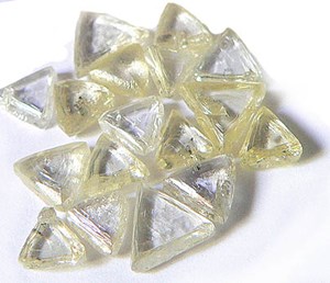 Raw Diamond Macles Raw Diamond Macles