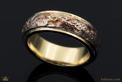 Ancient Roman Style Wedding Band with Rails in 18k yellow gold and platinum