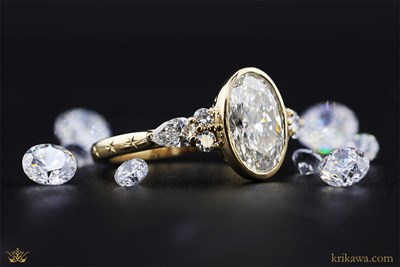 Bezel-Set Cluster Engagement Ring in 14k Yellow Gold with Diamonds
