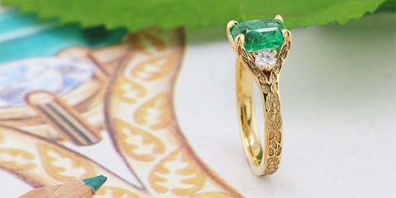 Hand-engraving on yellow gold engagement ring