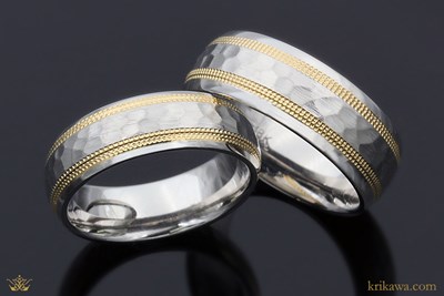 Heavy Hammered Wedding Band Set with Grooves in platinum and 18k yellow gold