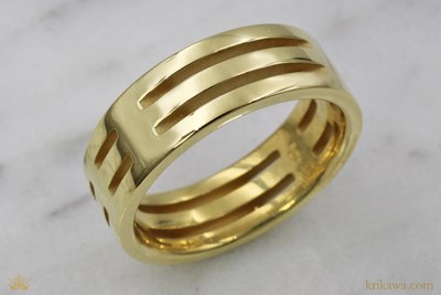 Post Modern Wedding Band in 18k yellow gold