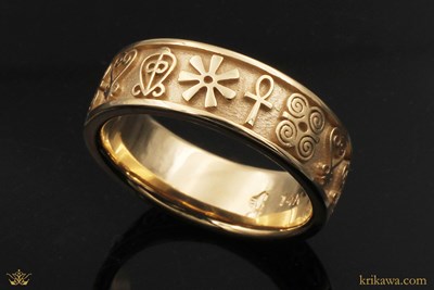 Symbol Wedding Band in 18k yellow gold
