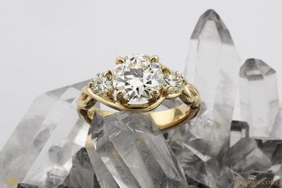 Three Stone Carved Twist Engagement Ring in 14k Yellow Gold
