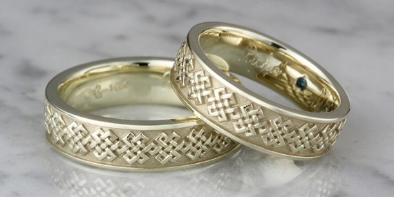 Tibetan Knot Wedding Bands in Green Gold